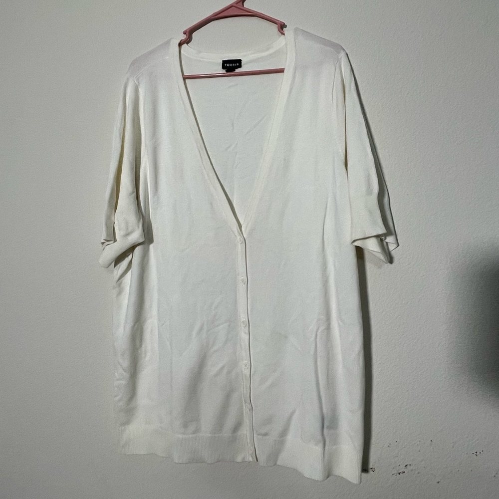 TORRID Cream Short Sleeve Button Cardigan Size 3